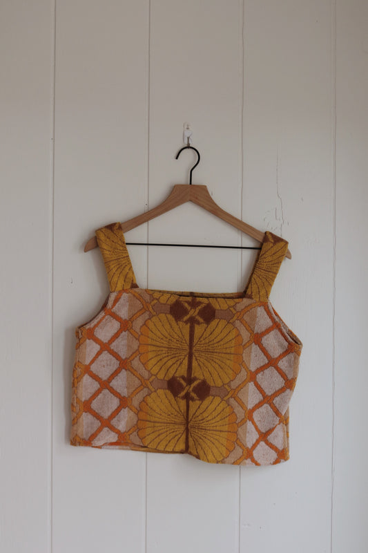 Vintage shell towel tank