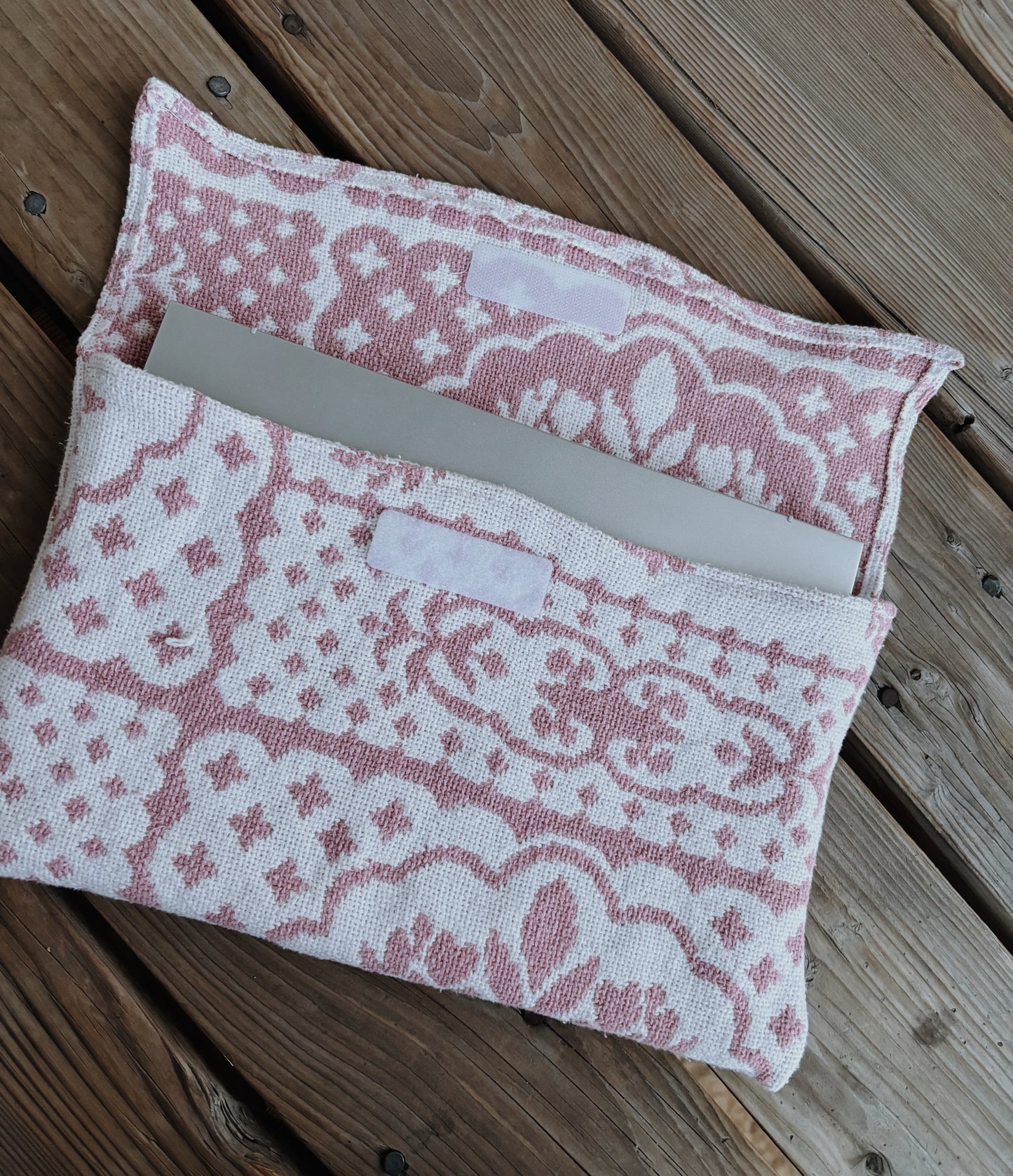 pink blanket laptop case