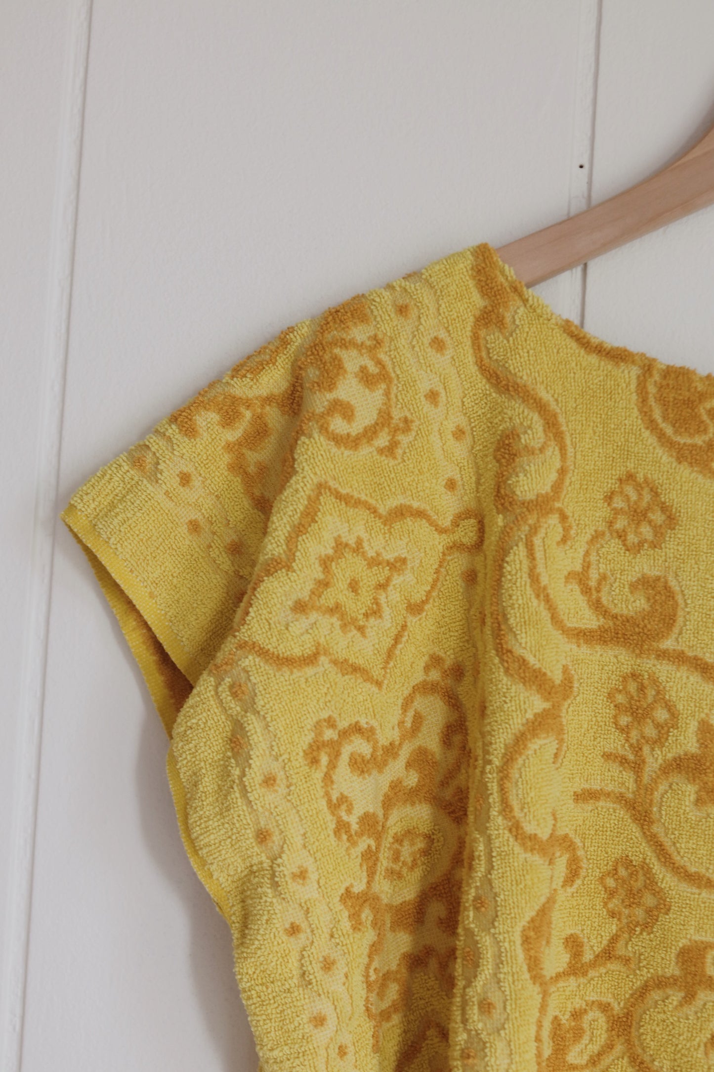 vintage yellow towel top