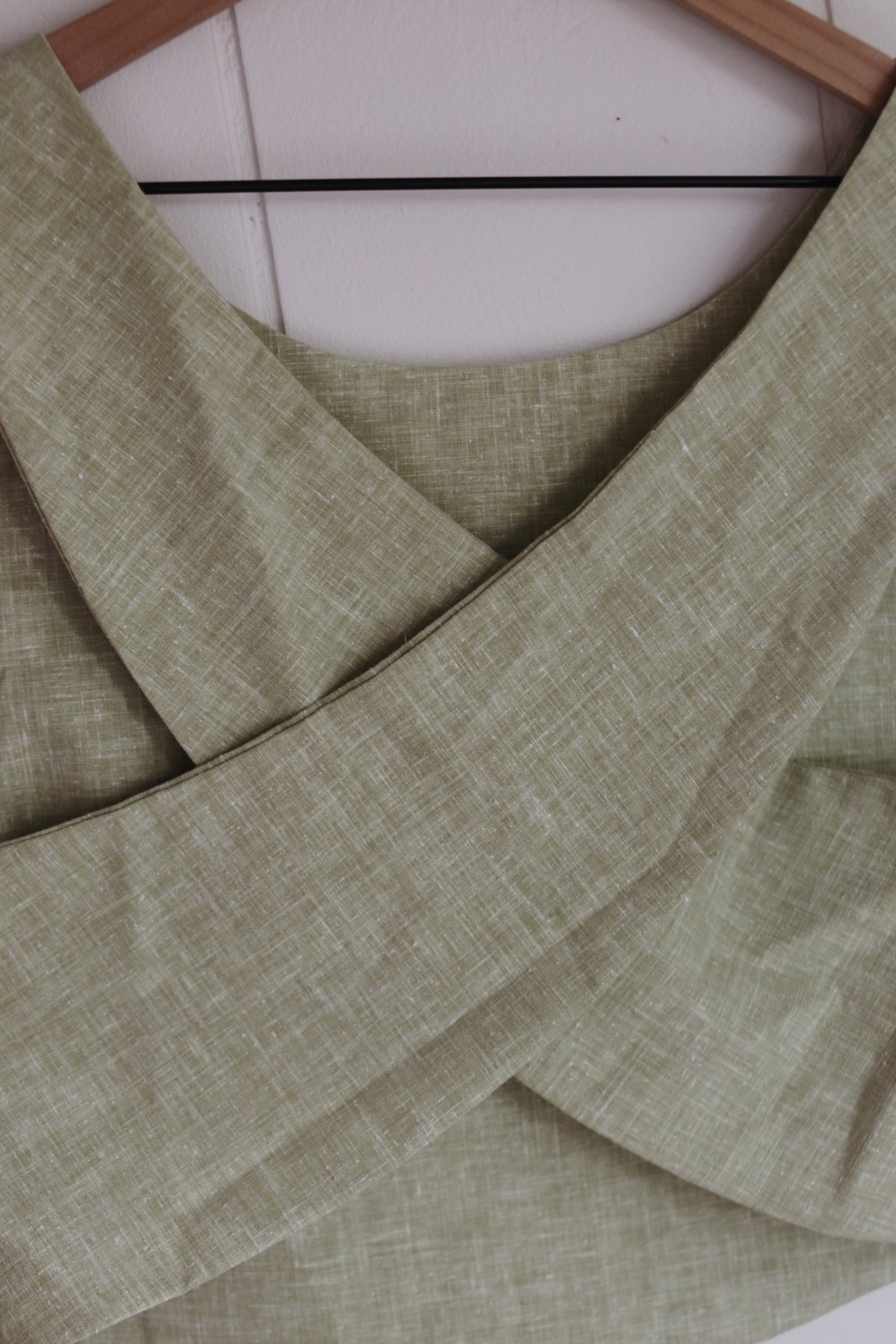 the RoXy- pale green