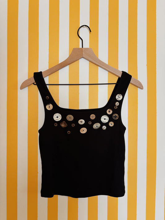 black button tank